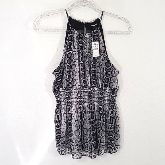 *NWT* EXPRESS Black/Gray Animal/Geometric Print Halter Top, size Small - Picture 1 of 8